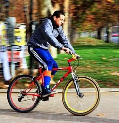 Driver Prosecuted for Overtaking a Cyclist